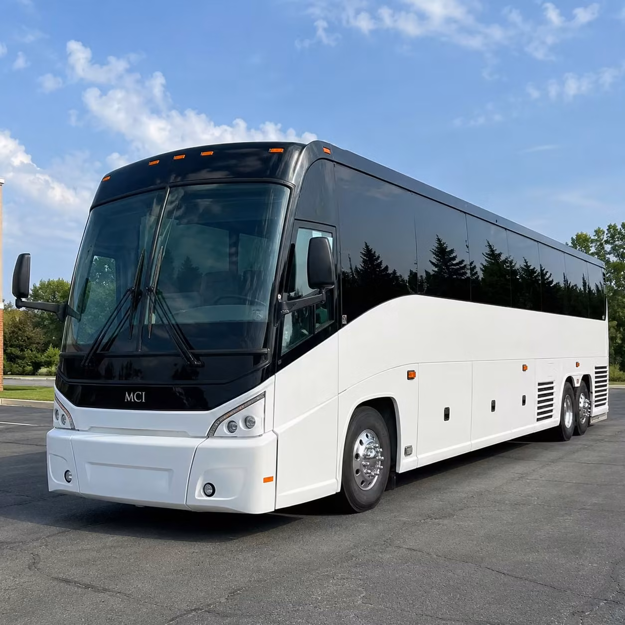 corporate groups and sports teams in boca raton rely on long distance charter buses